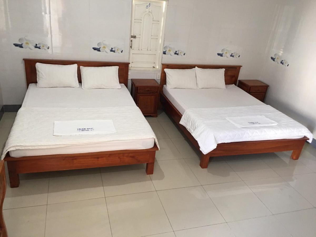 Nha Nghi Tran Duc Aparthotel Phú Mỹ Exteriör bild