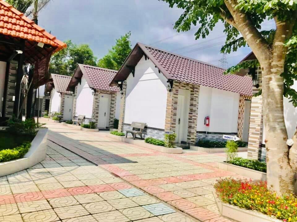 Nha Nghi Tran Duc Aparthotel Phú Mỹ Exteriör bild